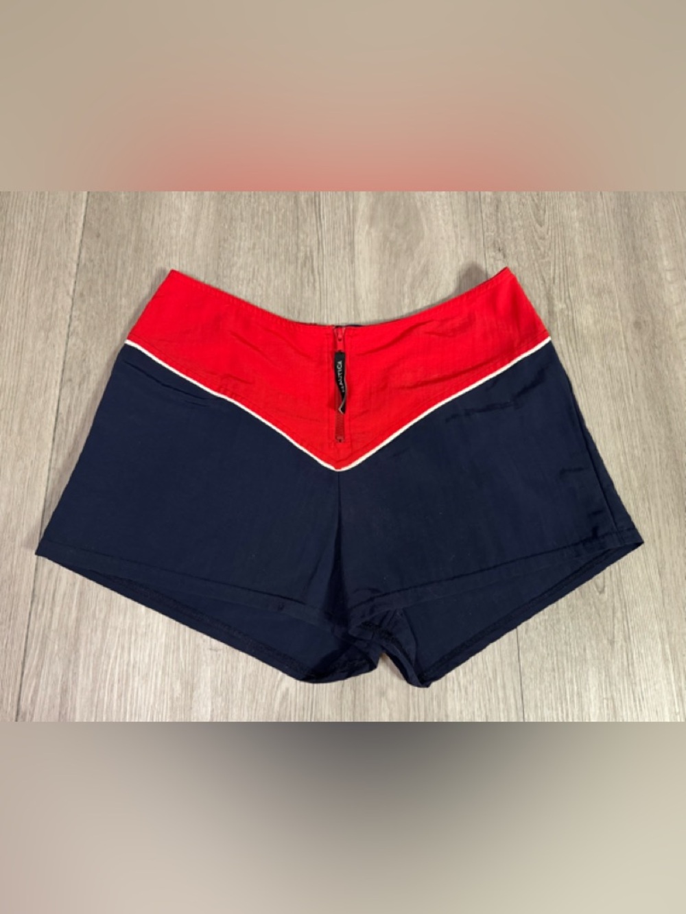 Nautica Vintage Women’s Nylon Swim Beach Shorts Red Blue Size Large